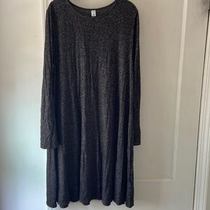 Long sleeved black/white marled swing dress